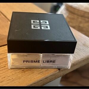Givenchy Prisme Libre Loose Setting Powder 2 Satin Blanc CLASSIC OLDER VERSiON